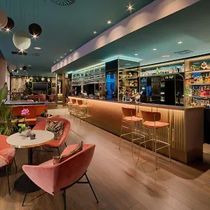**** Hotell Nh Collection Touring Italien